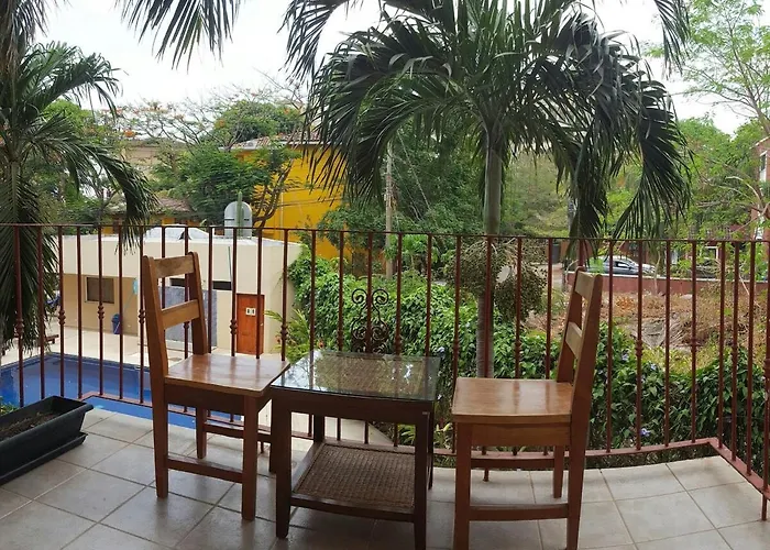 Niko - Centrally Located, Steps To Beach! Apartment Tamarindo